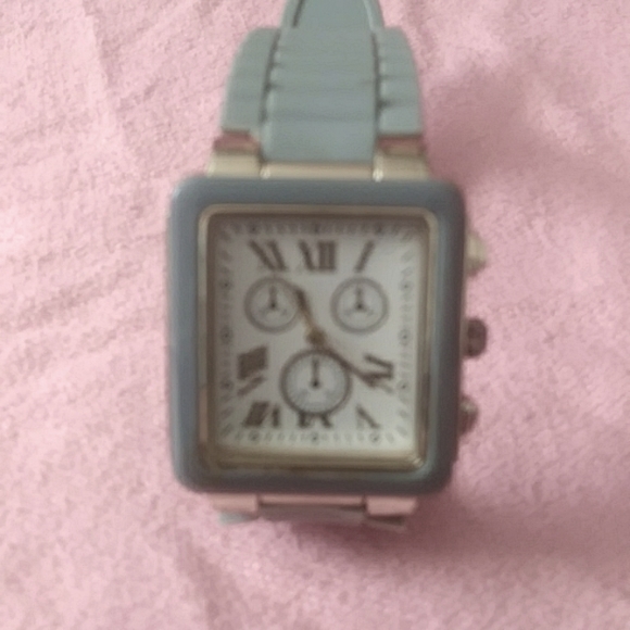 Watch - Picture 13 of 13